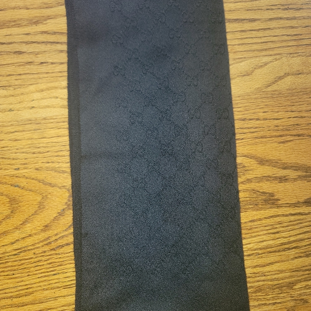 NWT Gucci Black GG Print Logo 100% Wool Shawl Scarf